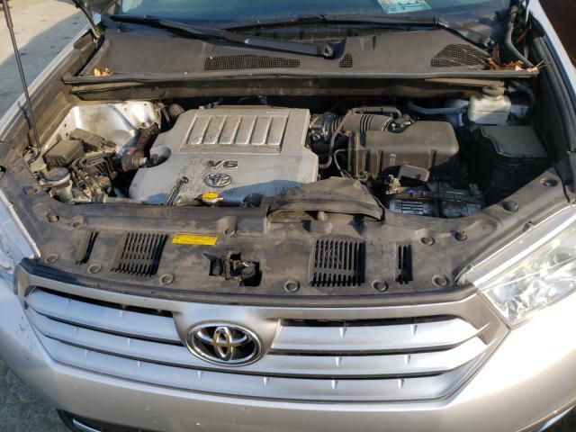 Photo 6 VIN: 5TDBK3EH2DS234601 - TOYOTA HIGHLANDER 