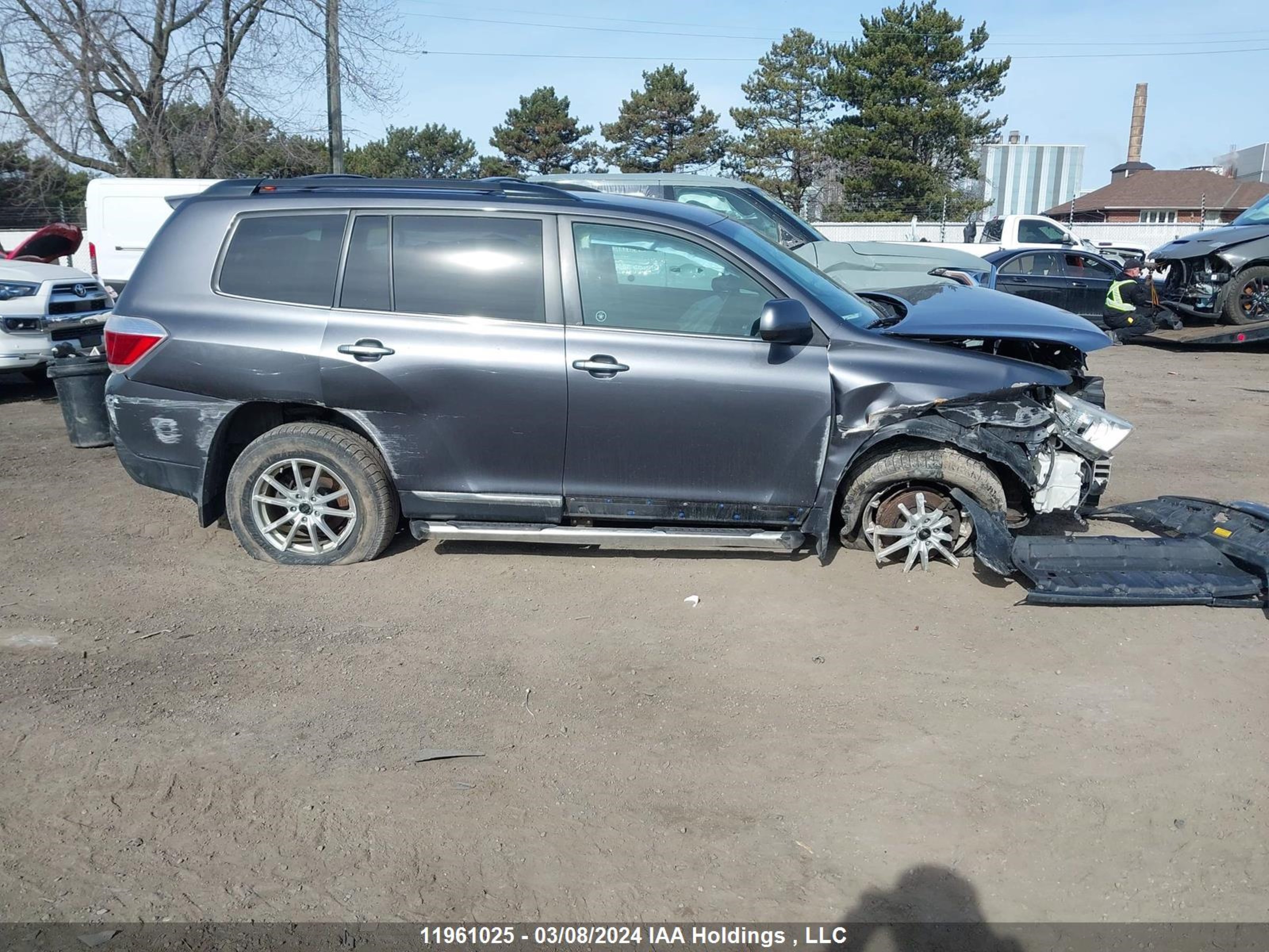 Photo 13 VIN: 5TDBK3EH2DS247932 - TOYOTA HIGHLANDER 