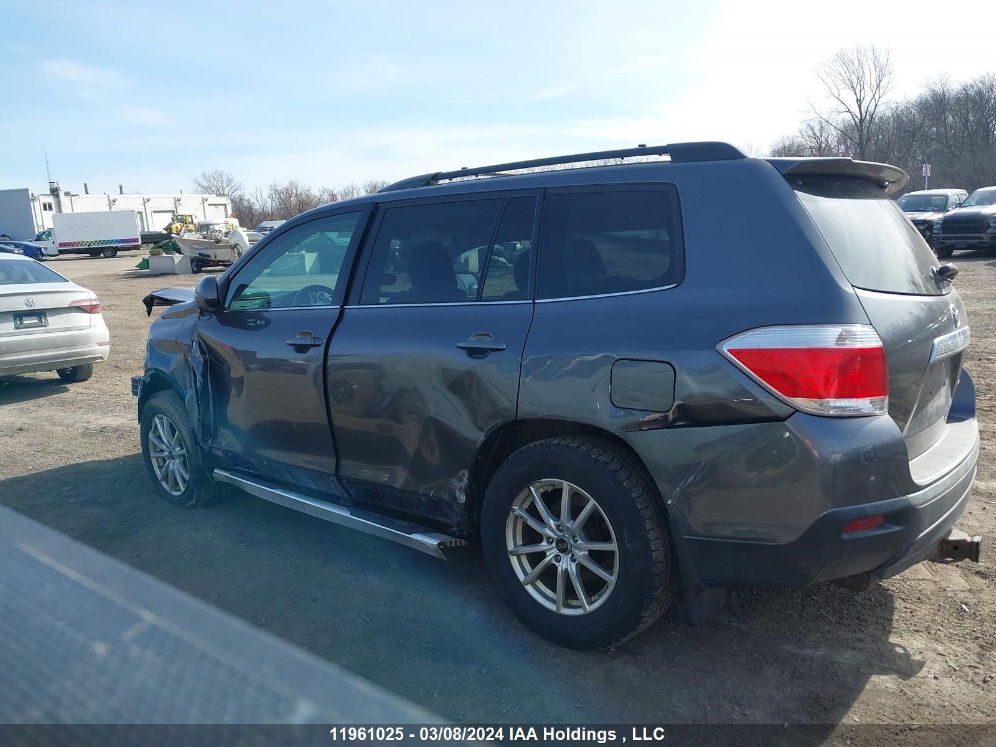 Photo 14 VIN: 5TDBK3EH2DS247932 - TOYOTA HIGHLANDER 