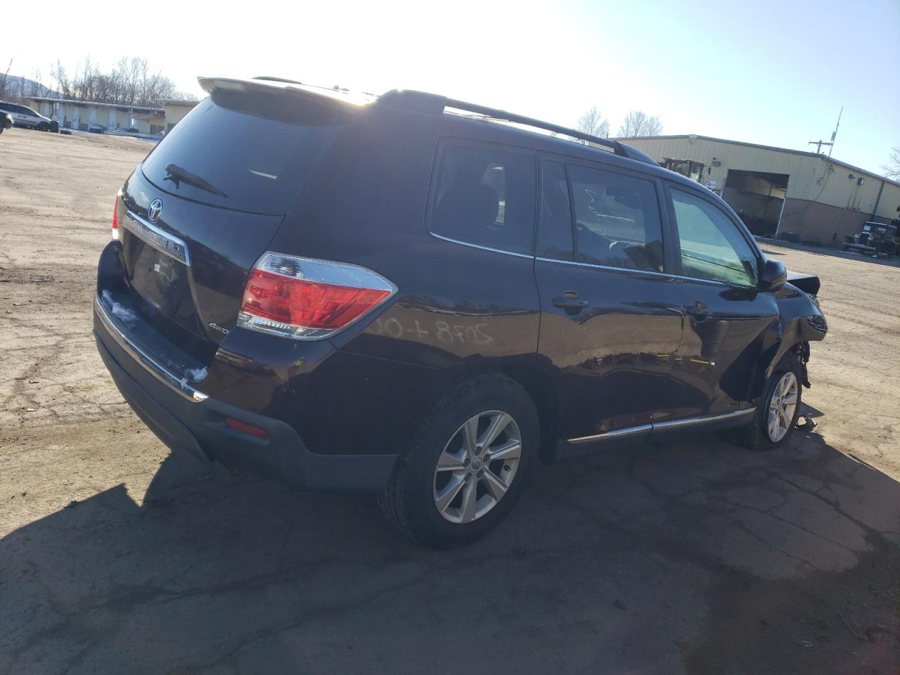 Photo 2 VIN: 5TDBK3EH3BS055805 - TOYOTA HIGHLANDER 