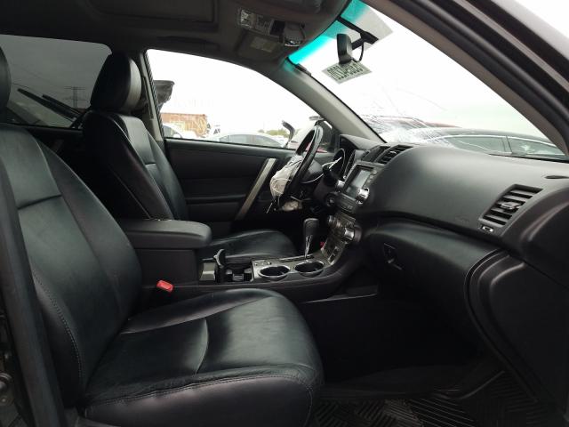 Photo 4 VIN: 5TDBK3EH3BS069946 - TOYOTA HIGHLANDER 