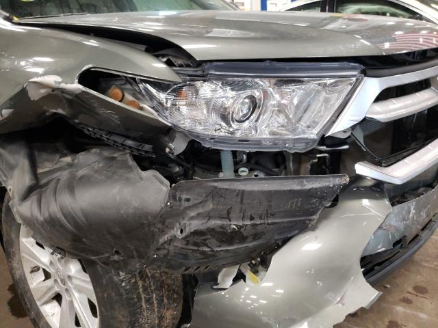 Photo 8 VIN: 5TDBK3EH3CS103210 - TOYOTA HIGHLANDER 