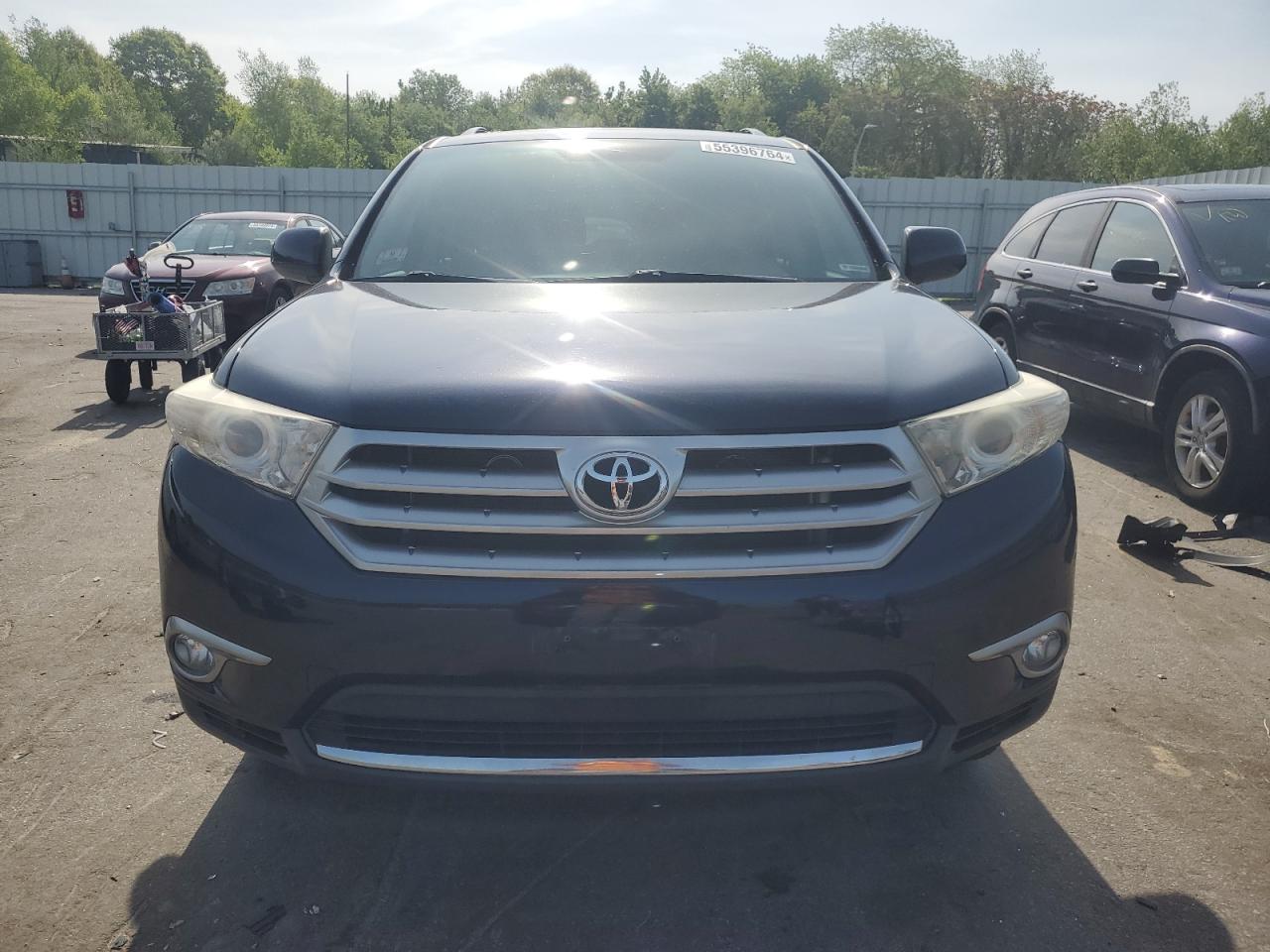 Photo 4 VIN: 5TDBK3EH3CS128009 - TOYOTA HIGHLANDER 