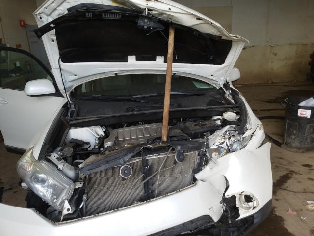 Photo 6 VIN: 5TDBK3EH3DS244943 - TOYOTA HIGHLANDER 