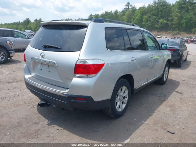 Photo 3 VIN: 5TDBK3EH4BS043856 - TOYOTA HIGHLANDER 