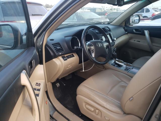 Photo 8 VIN: 5TDBK3EH4BS067669 - TOYOTA HIGHLANDER 