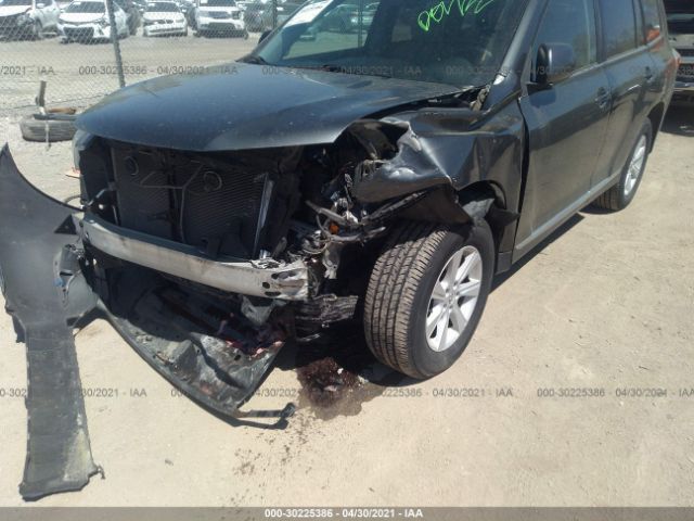 Photo 5 VIN: 5TDBK3EH4CS122171 - TOYOTA HIGHLANDER 