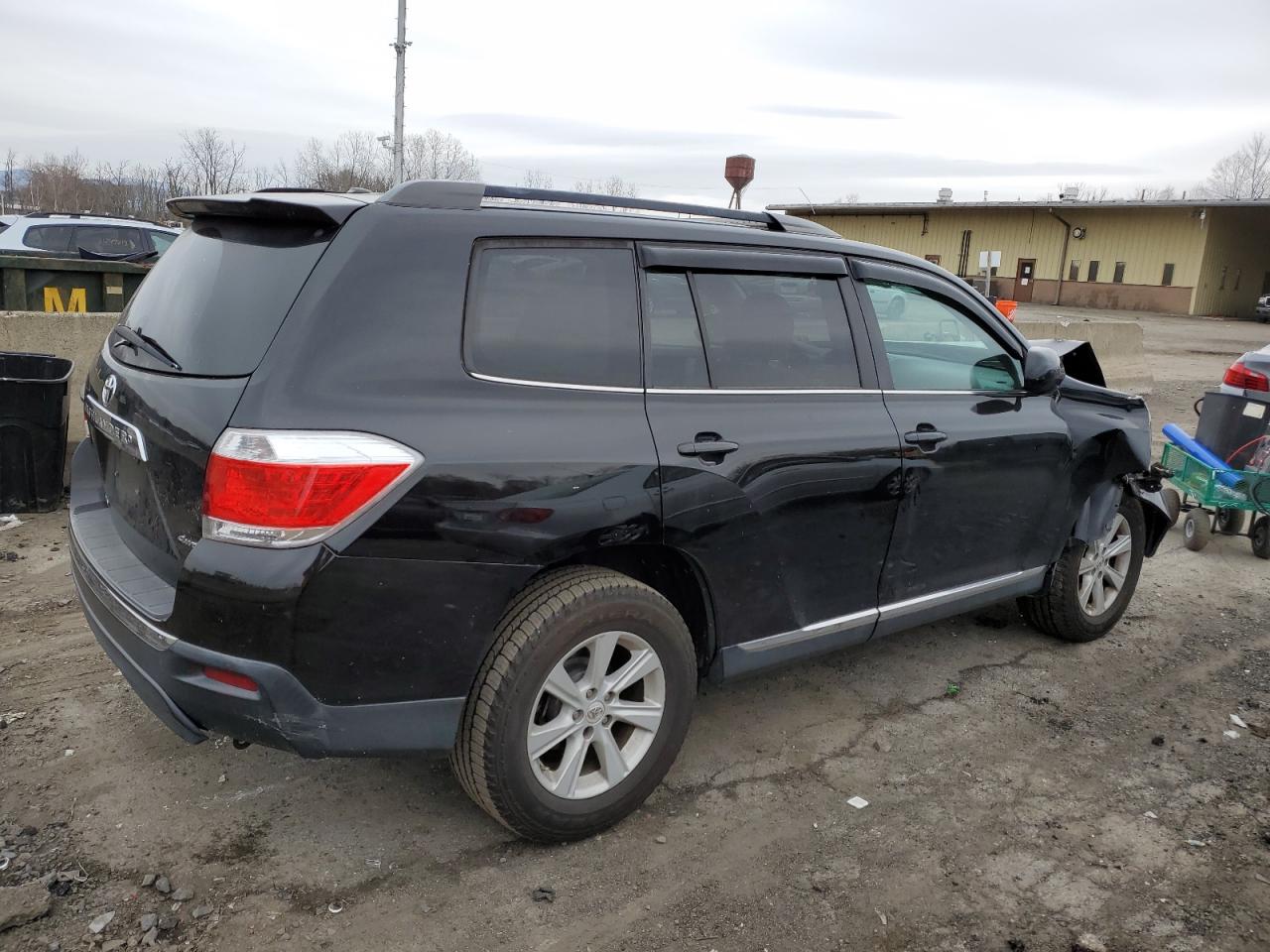 Photo 2 VIN: 5TDBK3EH4CS169393 - TOYOTA HIGHLANDER 