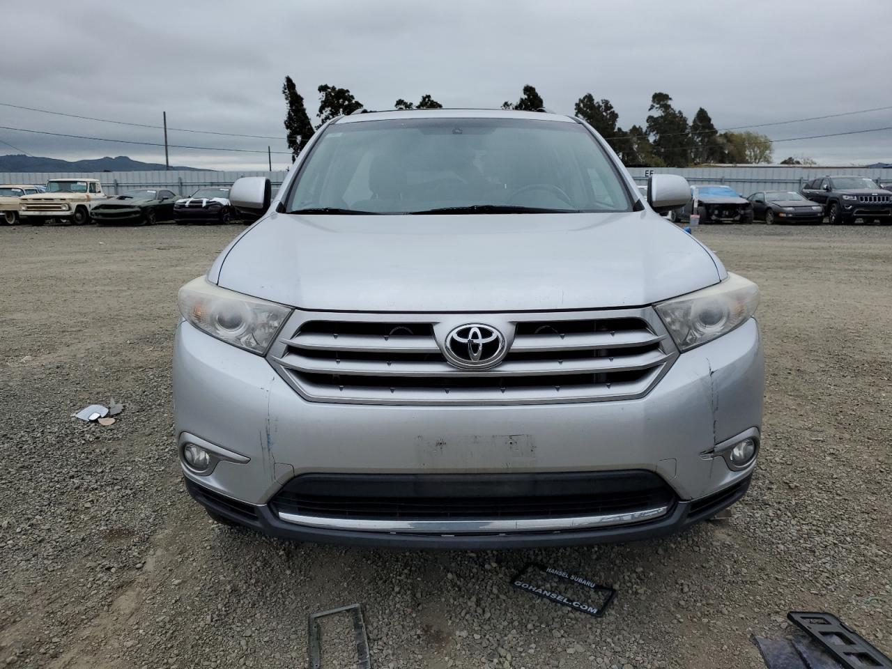 Photo 4 VIN: 5TDBK3EH5CS125127 - TOYOTA HIGHLANDER 