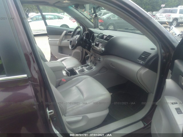 Photo 4 VIN: 5TDBK3EH5CS132451 - TOYOTA HIGHLANDER 