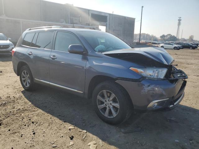 Photo 3 VIN: 5TDBK3EH5CS135057 - TOYOTA HIGHLANDER 