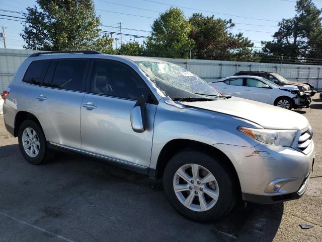 Photo 3 VIN: 5TDBK3EH5CS140937 - TOYOTA HIGHLANDER 