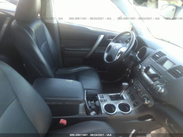 Photo 4 VIN: 5TDBK3EH5CS143207 - TOYOTA HIGHLANDER 