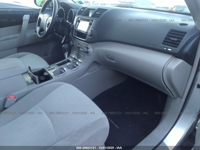 Photo 4 VIN: 5TDBK3EH5DS201186 - TOYOTA HIGHLANDER 