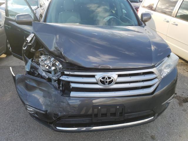 Photo 6 VIN: 5TDBK3EH5DS220840 - TOYOTA HIGHLANDER 