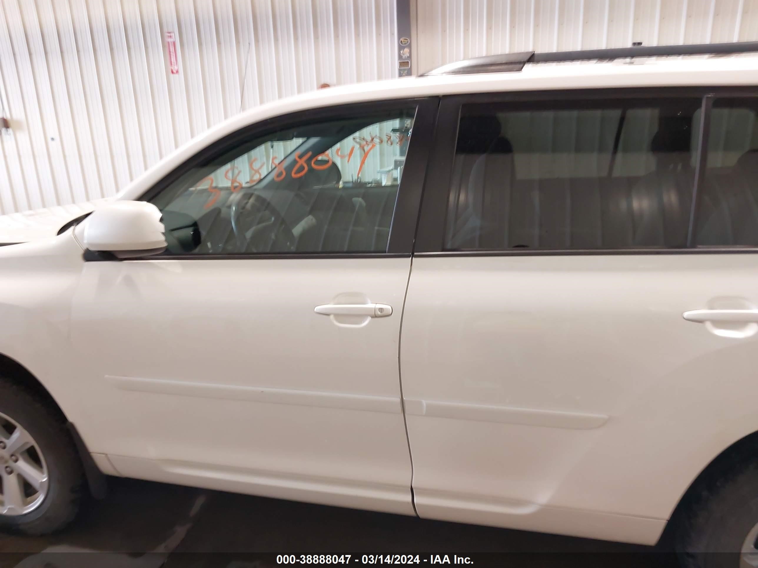 Photo 13 VIN: 5TDBK3EH6AS026426 - TOYOTA HIGHLANDER 