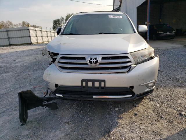 Photo 4 VIN: 5TDBK3EH6BS074400 - TOYOTA HIGHLANDER 