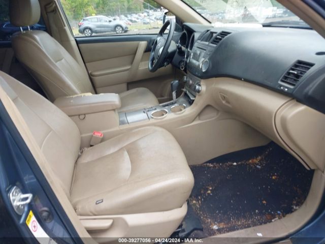 Photo 4 VIN: 5TDBK3EH6BS088605 - TOYOTA HIGHLANDER 