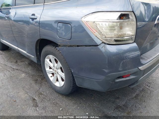 Photo 5 VIN: 5TDBK3EH6BS088605 - TOYOTA HIGHLANDER 