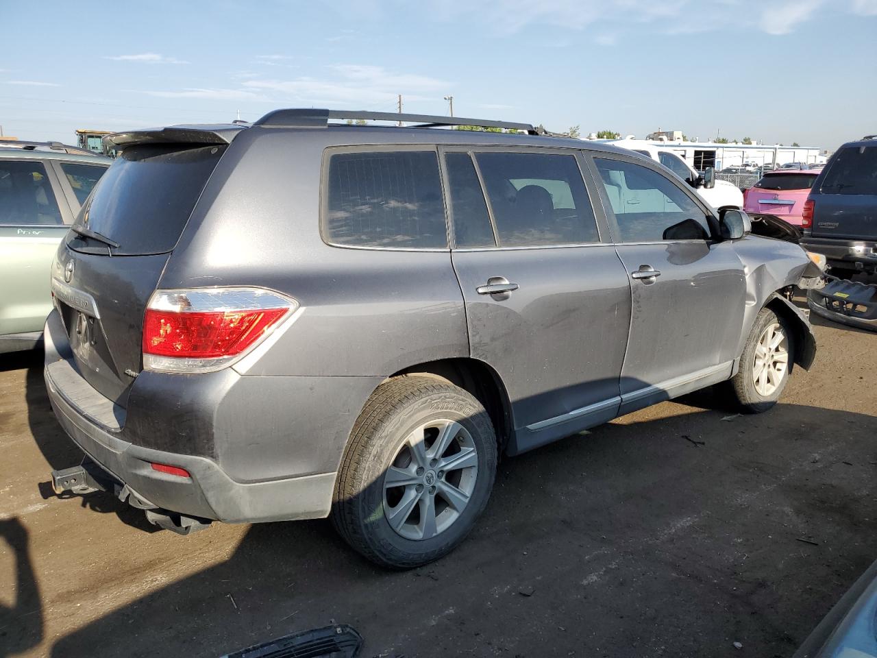 Photo 2 VIN: 5TDBK3EH6BS092220 - TOYOTA HIGHLANDER 