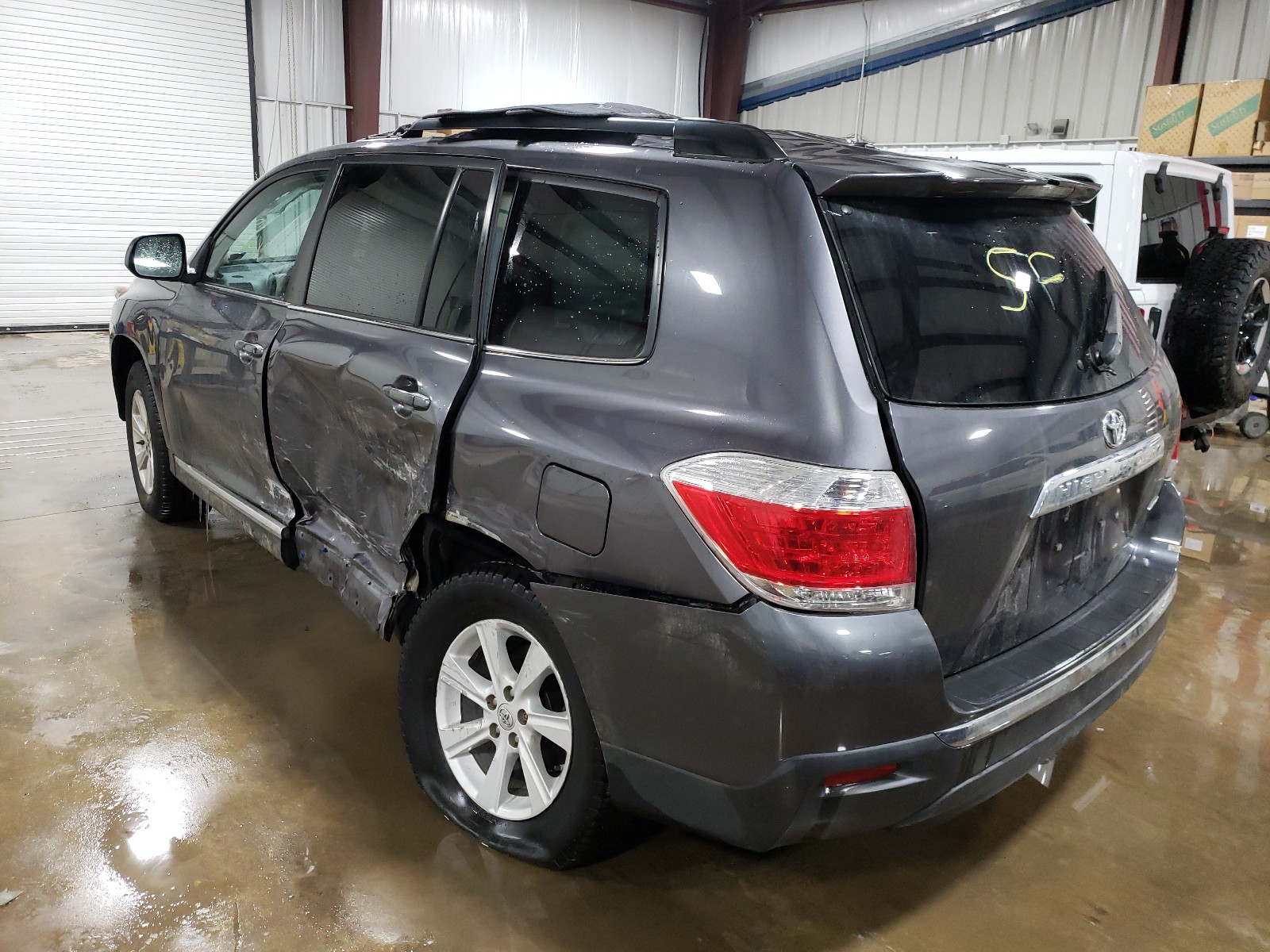 Photo 2 VIN: 5TDBK3EH6CS148156 - TOYOTA HIGHLANDER 