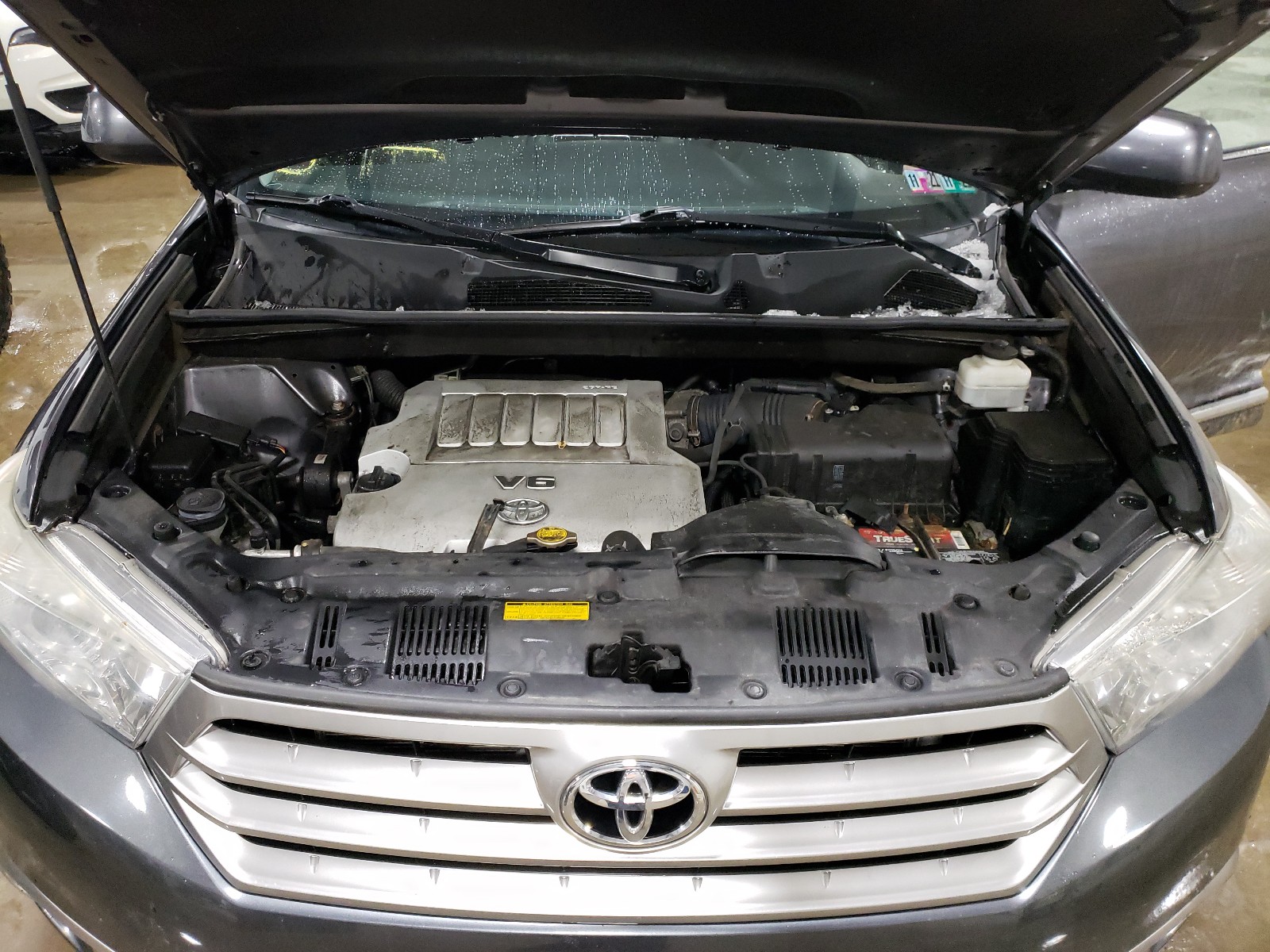 Photo 6 VIN: 5TDBK3EH6CS148156 - TOYOTA HIGHLANDER 