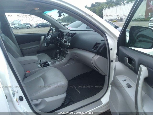 Photo 4 VIN: 5TDBK3EH6CS173638 - TOYOTA HIGHLANDER 