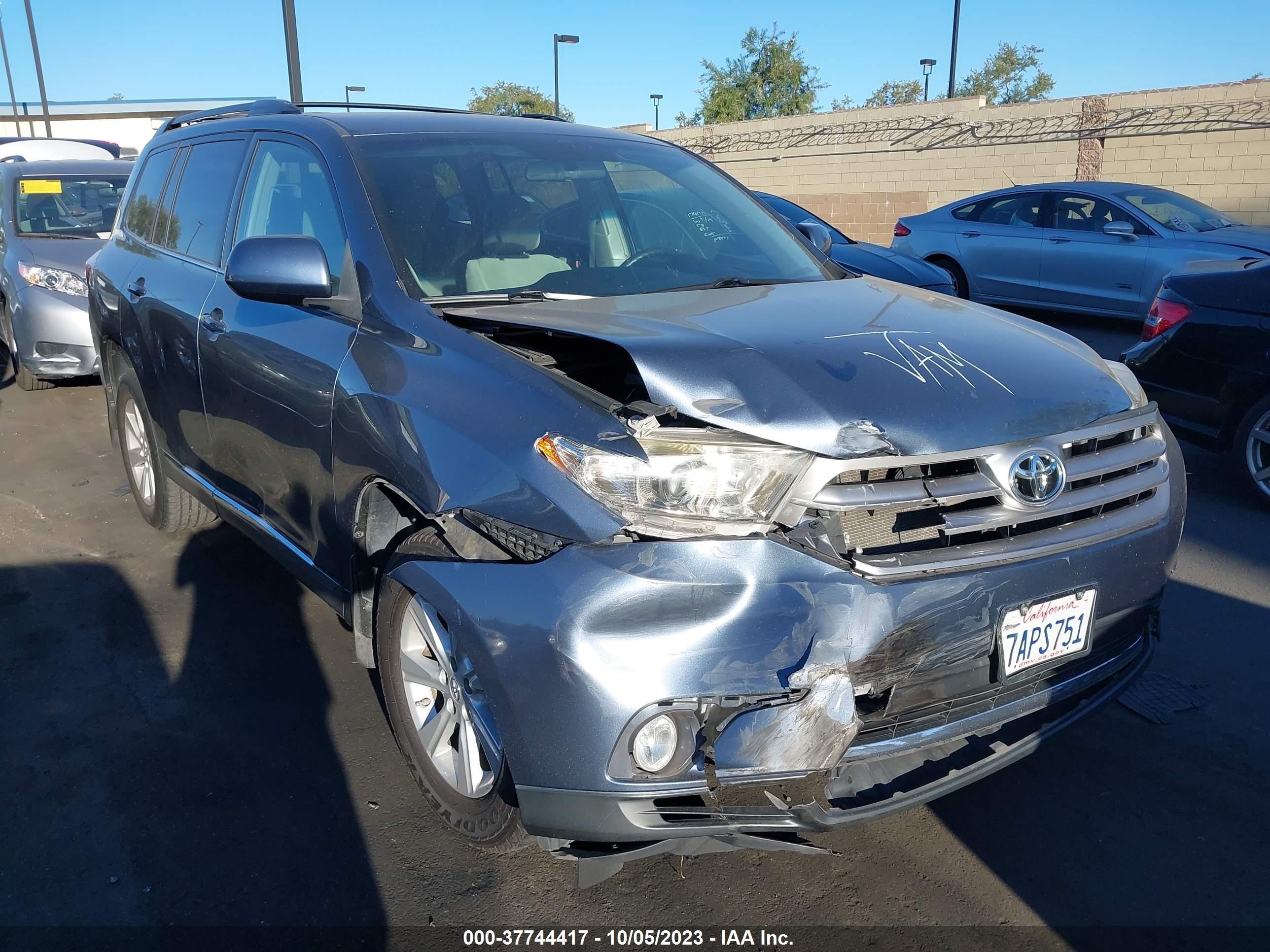 Photo 5 VIN: 5TDBK3EH6DS186729 - TOYOTA HIGHLANDER 