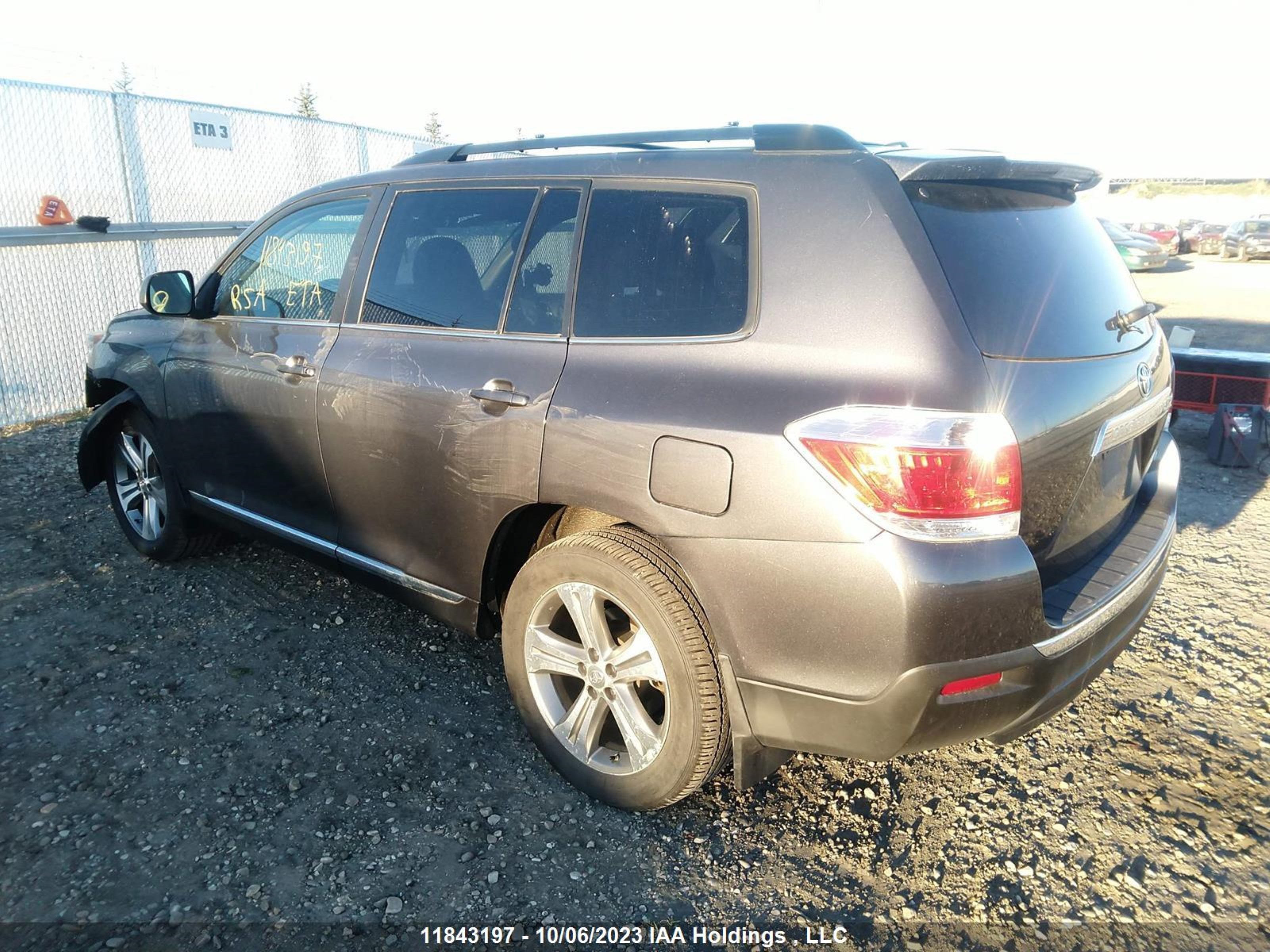 Photo 2 VIN: 5TDBK3EH7BS047206 - TOYOTA HIGHLANDER 