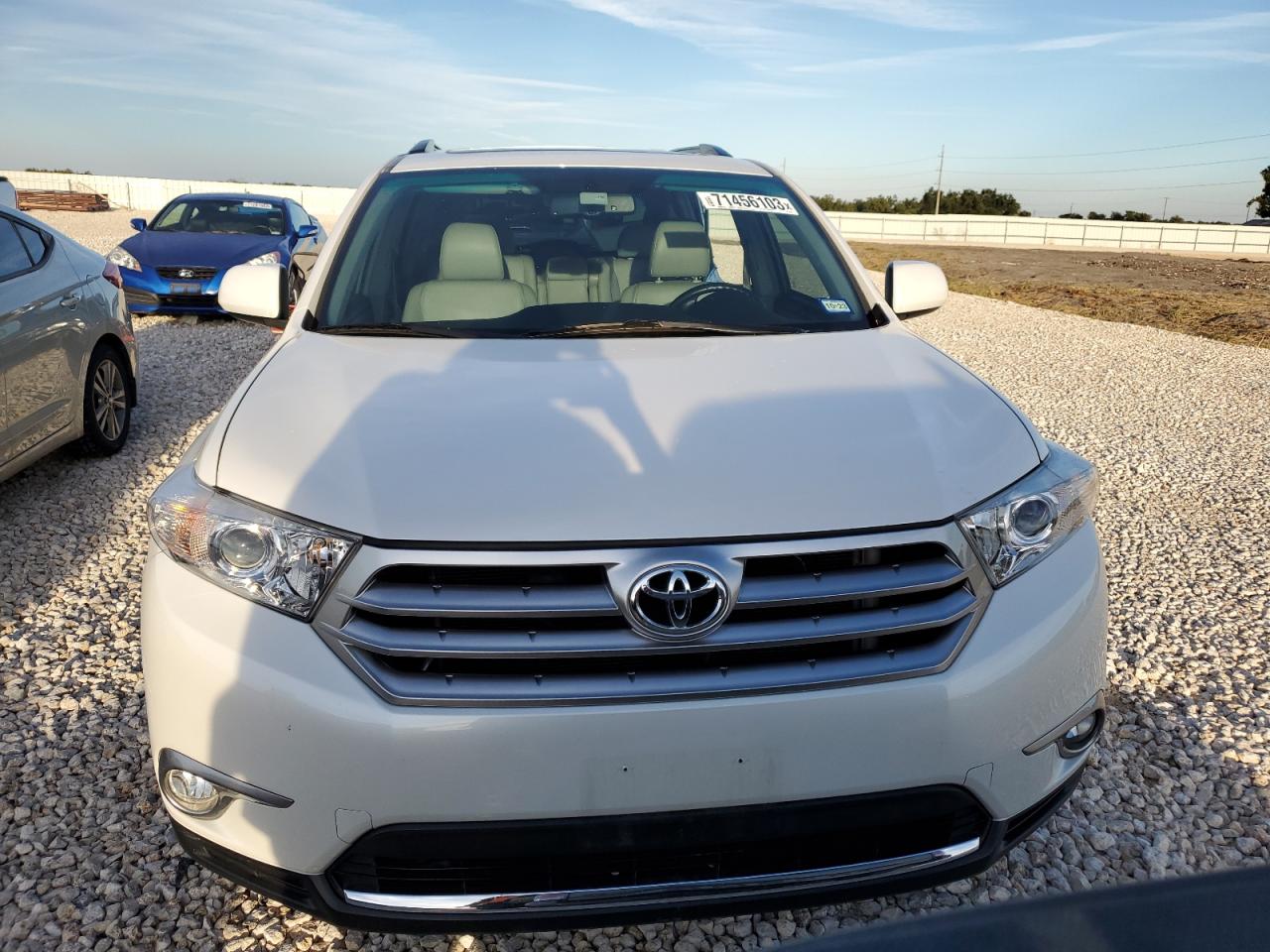 Photo 4 VIN: 5TDBK3EH7BS084403 - TOYOTA HIGHLANDER 