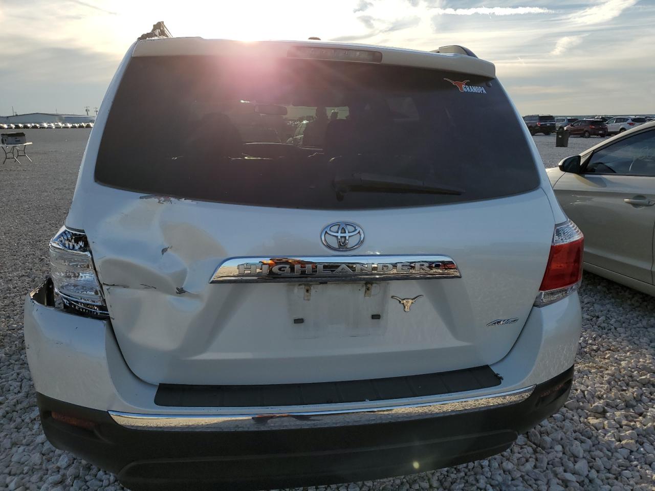 Photo 5 VIN: 5TDBK3EH7BS084403 - TOYOTA HIGHLANDER 