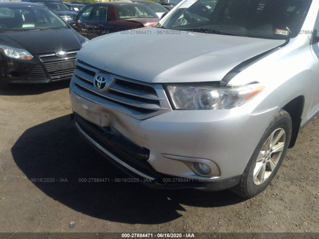 Photo 5 VIN: 5TDBK3EH7CS093801 - TOYOTA HIGHLANDER 