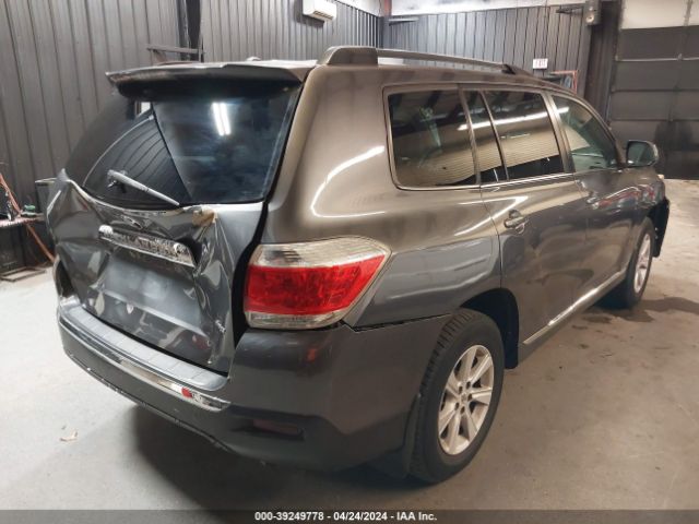 Photo 3 VIN: 5TDBK3EH7CS142267 - TOYOTA HIGHLANDER 