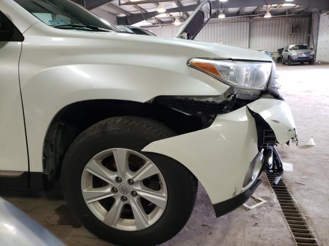 Photo 8 VIN: 5TDBK3EH7CS165578 - TOYOTA HIGHLANDER 