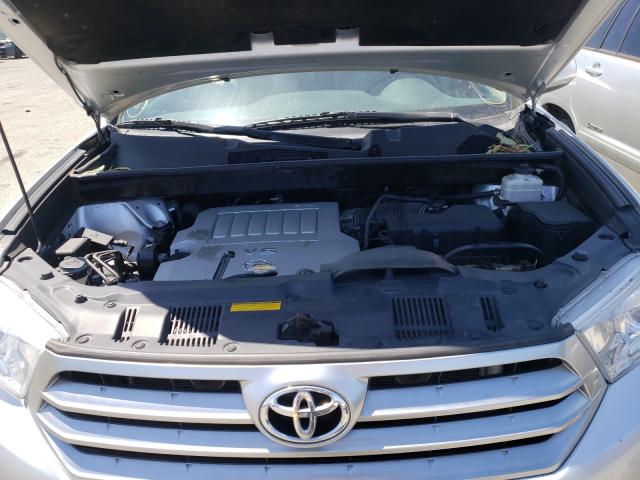 Photo 6 VIN: 5TDBK3EH7DS219088 - TOYOTA HIGHLANDER 