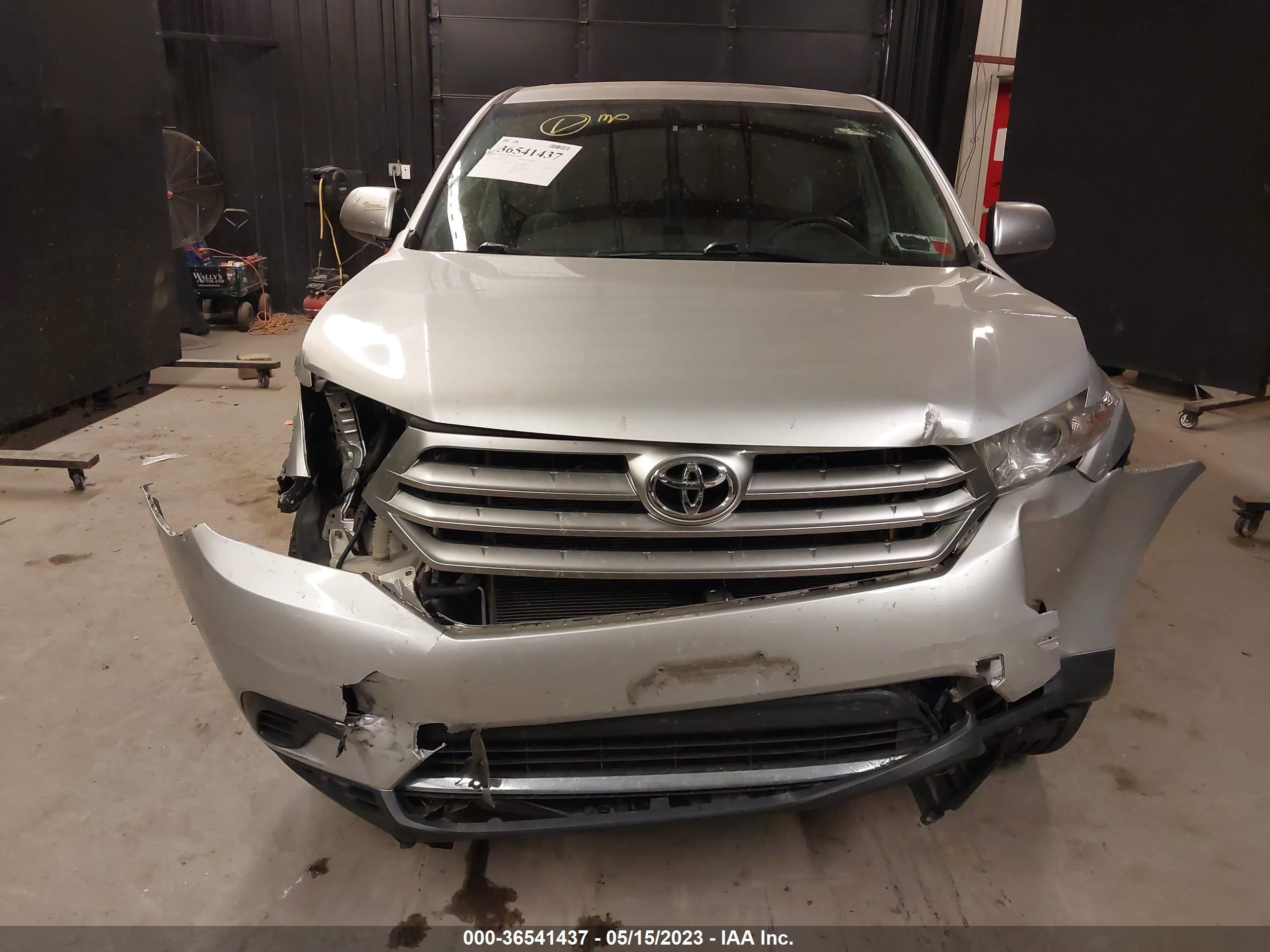 Photo 5 VIN: 5TDBK3EH7DS235663 - TOYOTA HIGHLANDER 