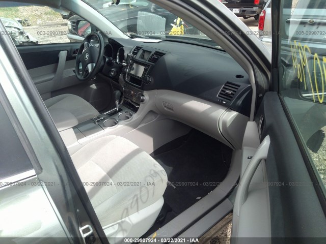 Photo 4 VIN: 5TDBK3EH7DS240815 - TOYOTA HIGHLANDER 