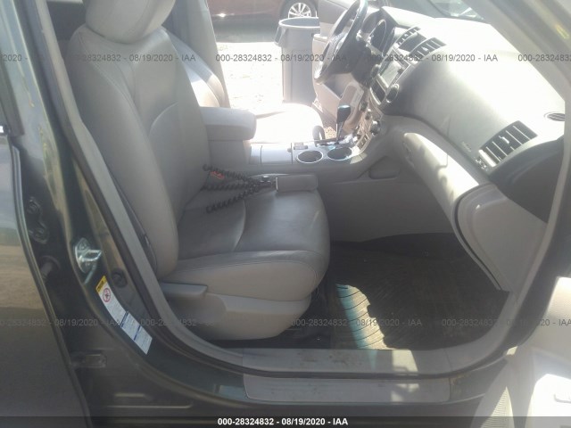 Photo 4 VIN: 5TDBK3EH7DS267349 - TOYOTA HIGHLANDER 