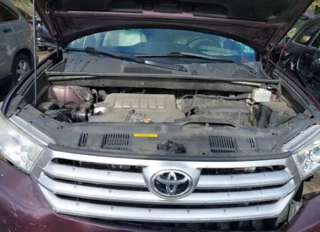 Photo 9 VIN: 5TDBK3EH8CS134713 - TOYOTA HIGHLANDER 