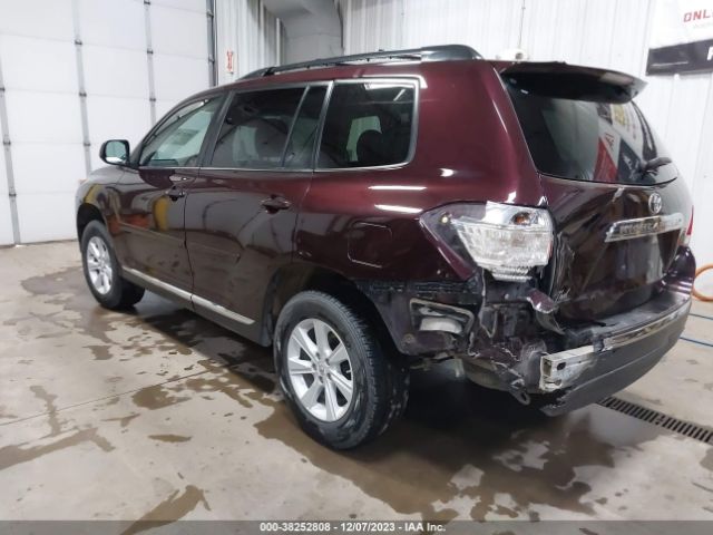 Photo 2 VIN: 5TDBK3EH8CS139779 - TOYOTA HIGHLANDER 