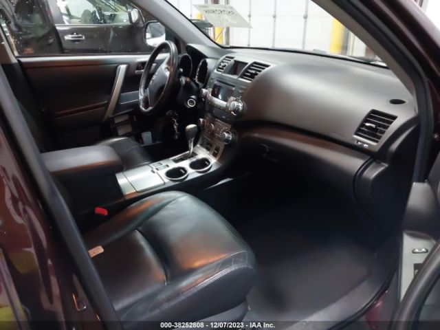 Photo 4 VIN: 5TDBK3EH8CS139779 - TOYOTA HIGHLANDER 