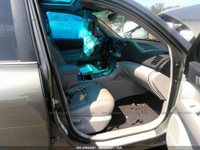 Photo 4 VIN: 5TDBK3EH8CS157103 - TOYOTA HIGHLANDER 