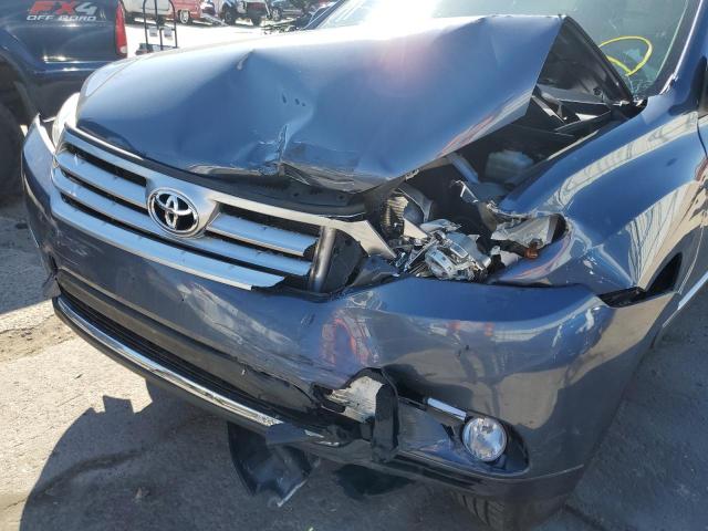 Photo 8 VIN: 5TDBK3EH8CS164875 - TOYOTA HIGHLANDER 