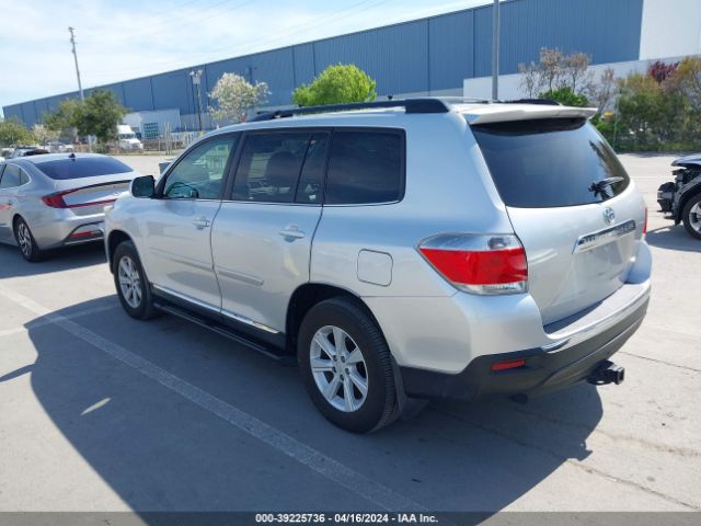 Photo 2 VIN: 5TDBK3EH8CS167758 - TOYOTA HIGHLANDER 