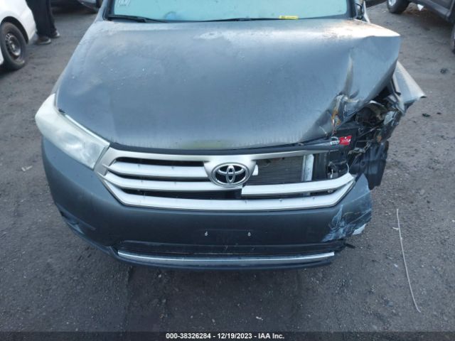 Photo 9 VIN: 5TDBK3EH8DS213767 - TOYOTA HIGHLANDER 