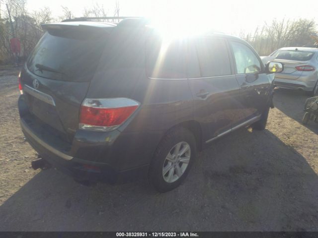 Photo 3 VIN: 5TDBK3EH8DS222596 - TOYOTA HIGHLANDER 