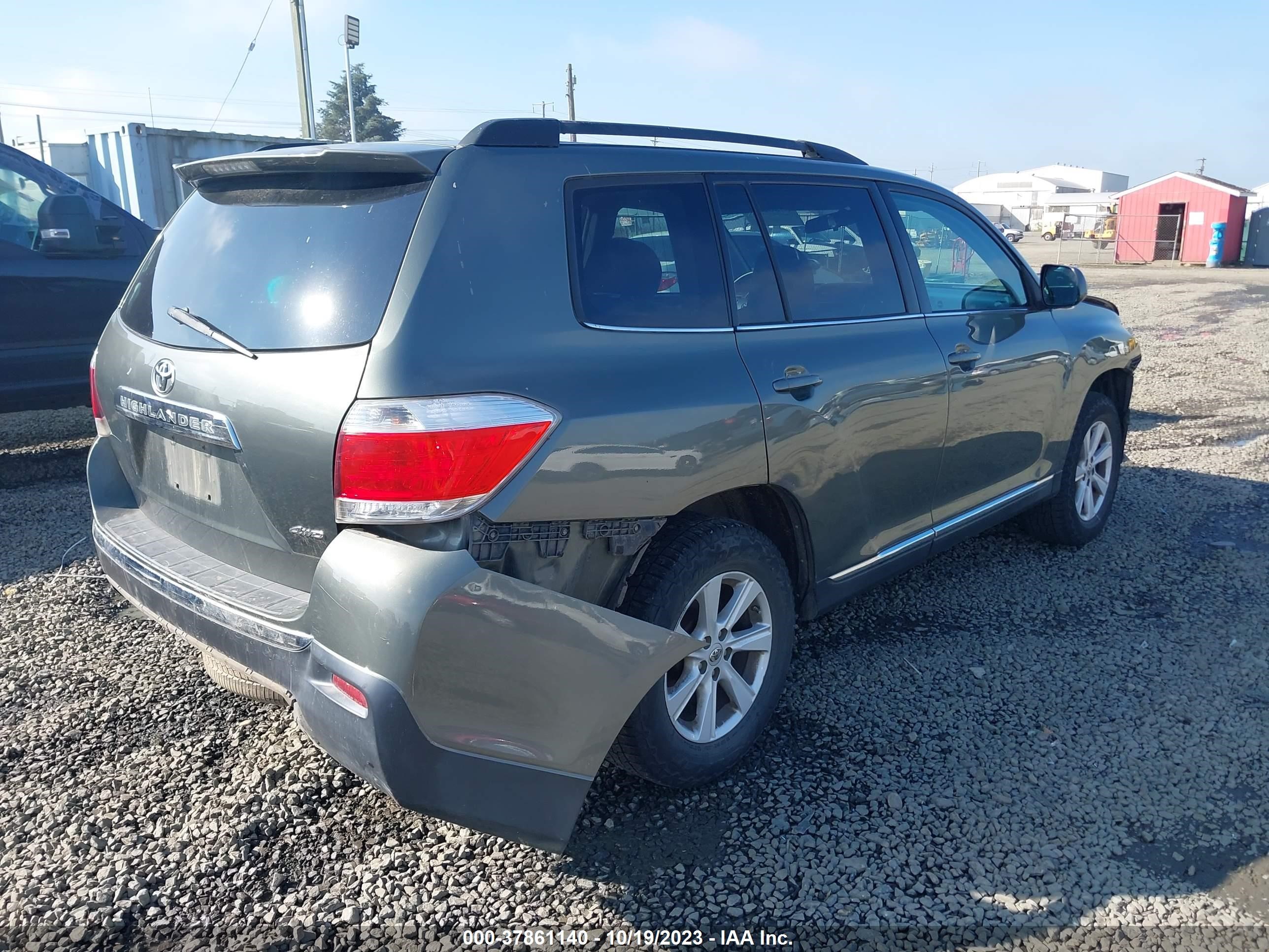 Photo 3 VIN: 5TDBK3EH8DS245392 - TOYOTA HIGHLANDER 