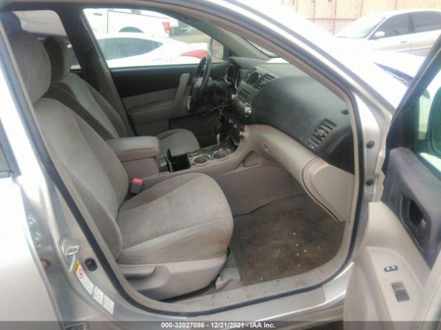 Photo 4 VIN: 5TDBK3EH9AS026727 - TOYOTA HIGHLANDER 