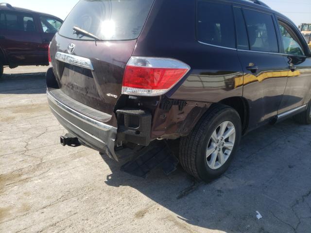 Photo 8 VIN: 5TDBK3EH9CS143890 - TOYOTA HIGHLANDER 