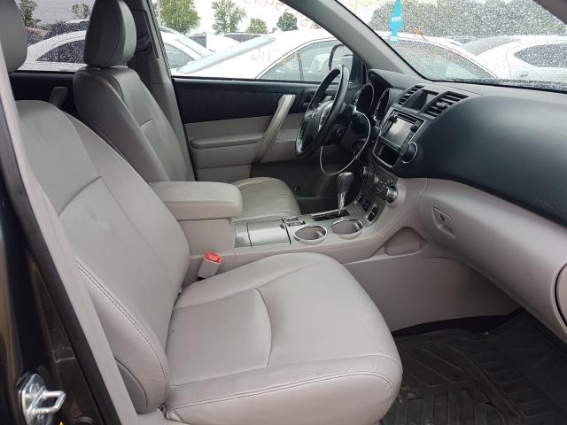 Photo 4 VIN: 5TDBK3EH9DS180245 - TOYOTA HIGHLANDER 